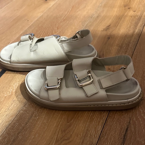ALOHAS Cream Buckle Sandals - Picture 2 of 3
